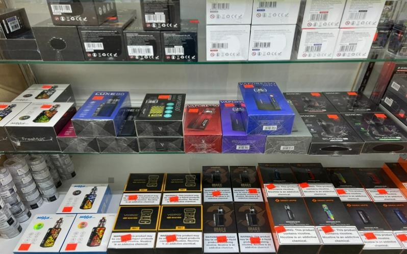 Vaporizers availability in Dragon Drip Vape and Smoke overland park