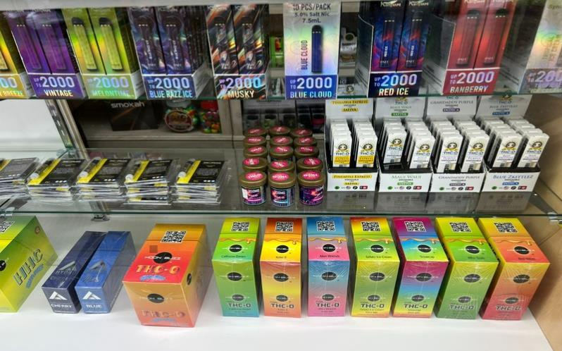 Vape disposables availability in Dragon Drip Vape and Smoke Overland Park