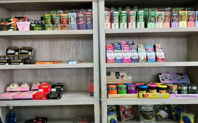 Tobacco accessories availability in dragon drip