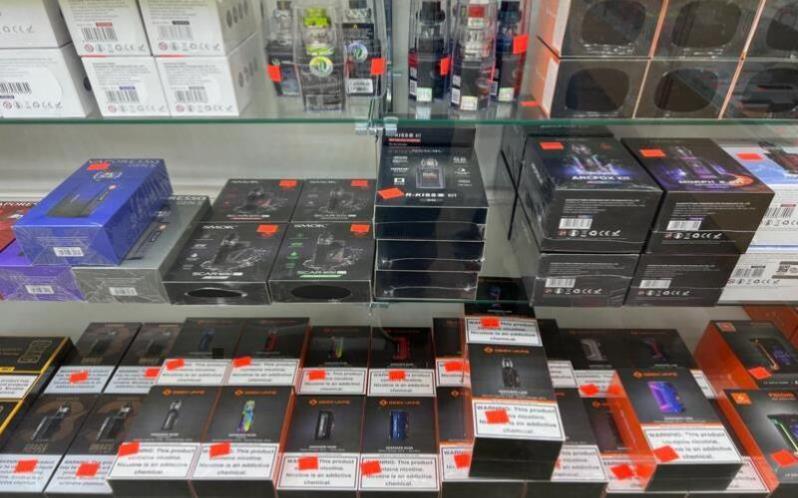 vaporizers availability in Dragon Drip Vape and Smoke