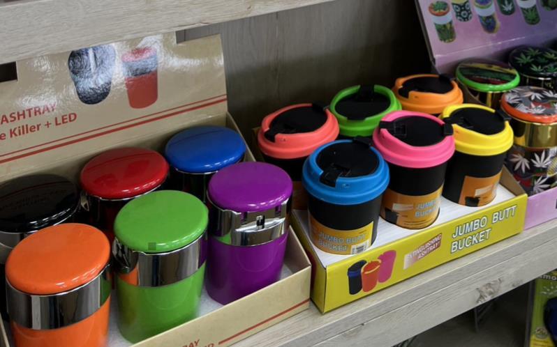 ashtrays available in  Overland Park,
